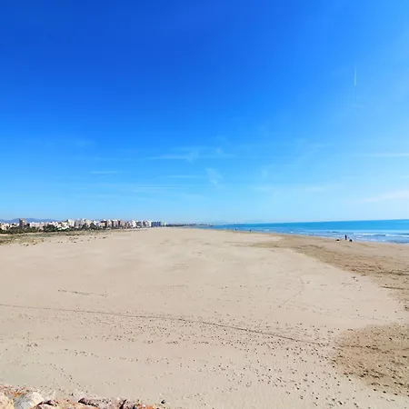 Global Properties, Practico Estudio Cerca De La Playa En Sagunto