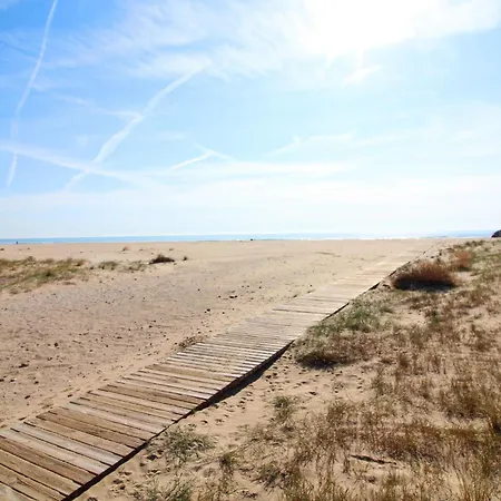 Global Properties, Practico Estudio Cerca De La Playa En Lägenhet *