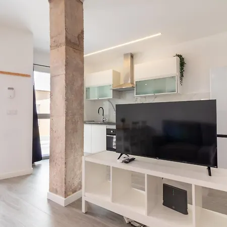 Global Properties, Practico Estudio Cerca De La Playa En * Sagunto